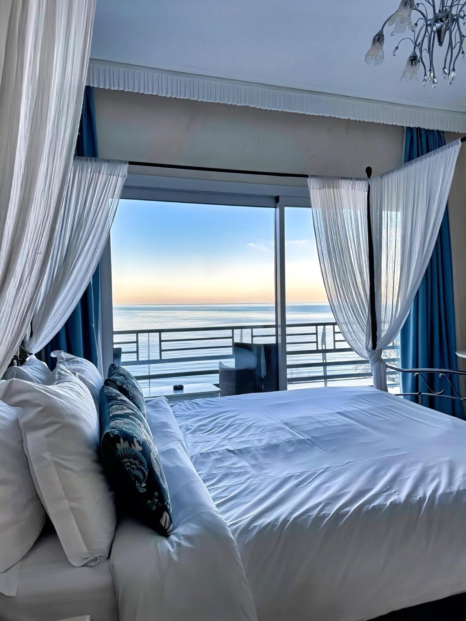 Panorama Suites & Spa - Adults Only สตอมยอน ห้อง รูปภาพ