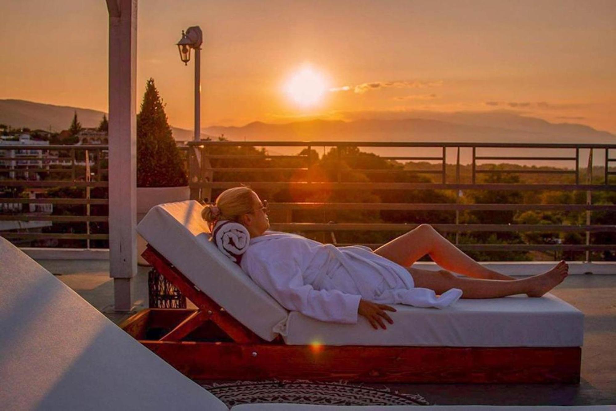 Panorama Suites & Spa - Adults Only สตอมยอน ห้อง รูปภาพ