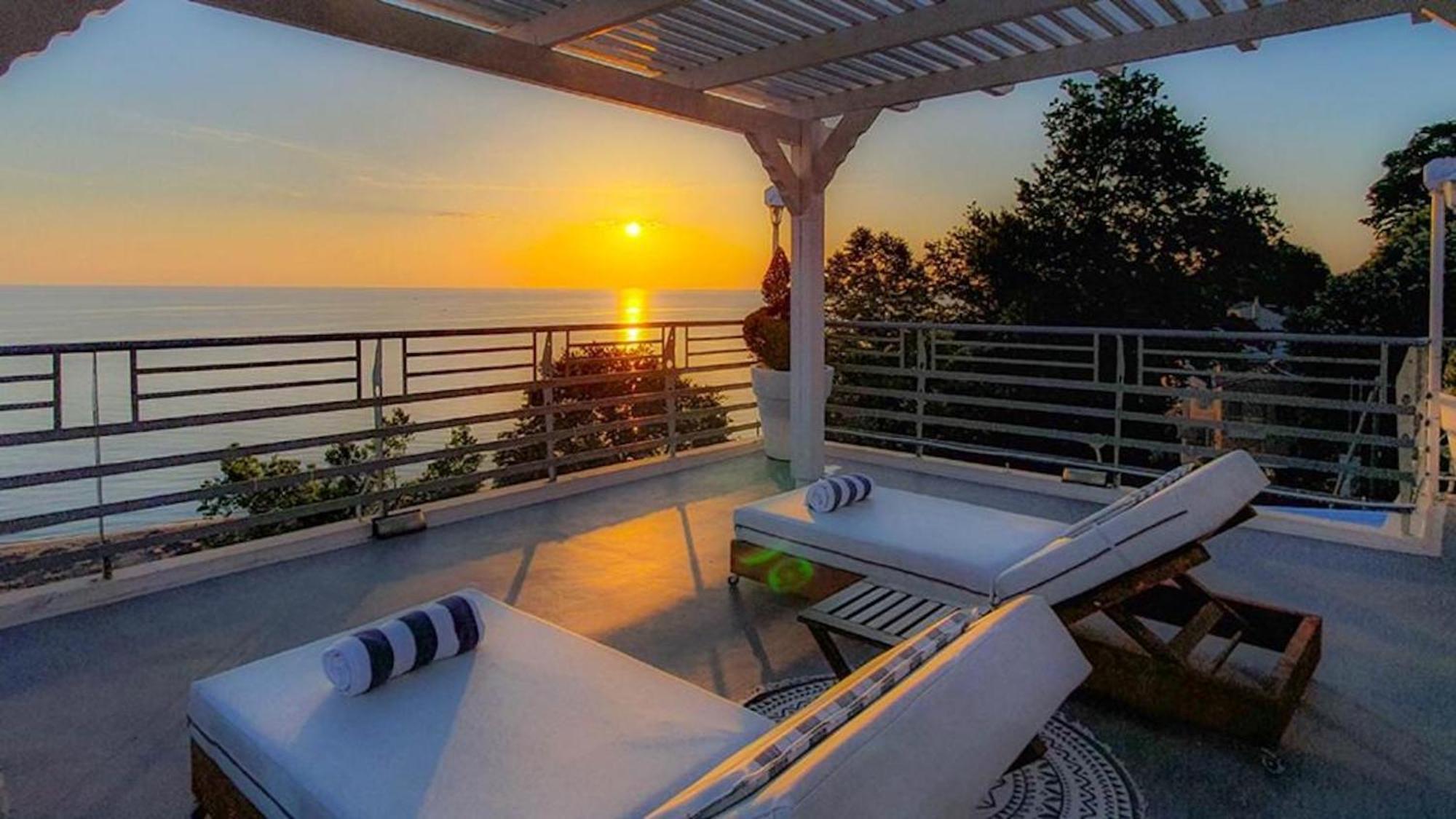 Panorama Suites & Spa - Adults Only สตอมยอน ภายนอก รูปภาพ